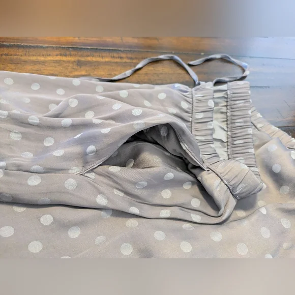 NWT Gap Taupe Polka Dot 2 Piece Pajama Set Size Medium - Picture 13 of 13